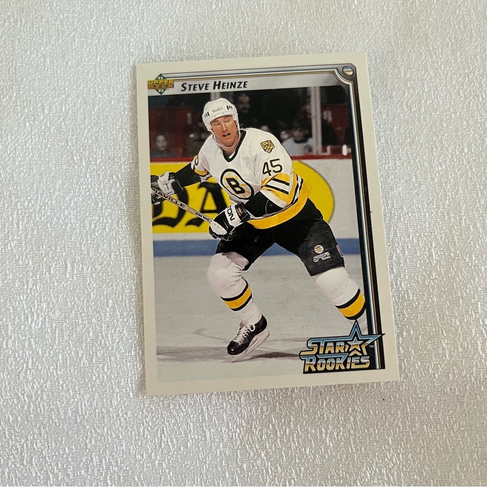 400 Steve Heinze Hockey Card